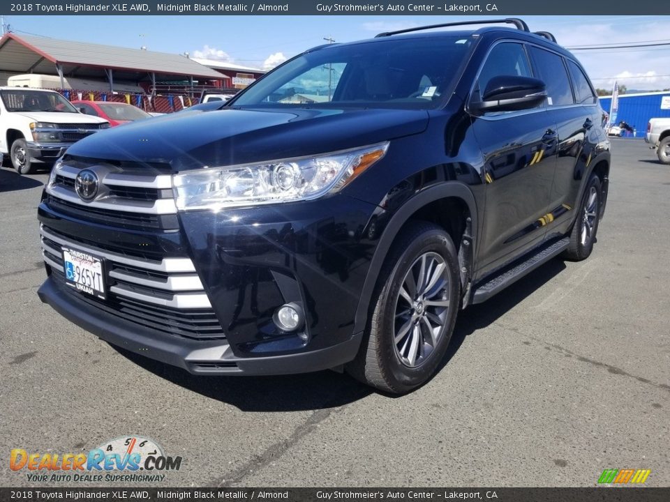 2018 Toyota Highlander XLE AWD Midnight Black Metallic / Almond Photo #2