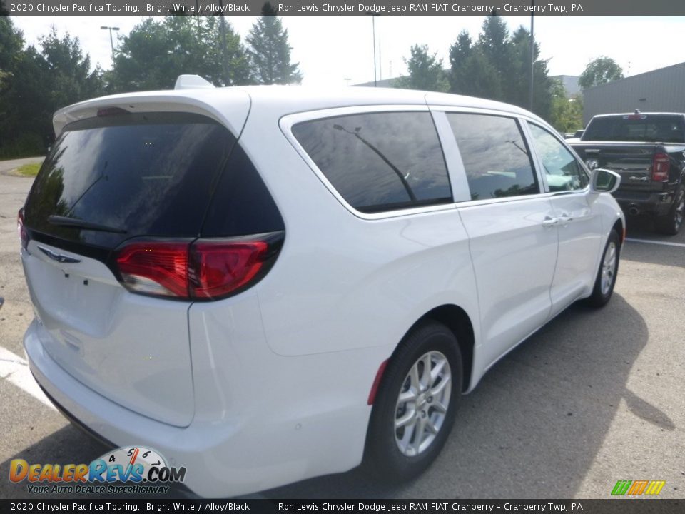 2020 Chrysler Pacifica Touring Bright White / Alloy/Black Photo #5