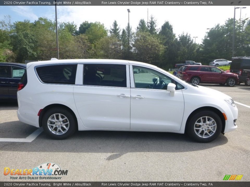 Bright White 2020 Chrysler Pacifica Touring Photo #6