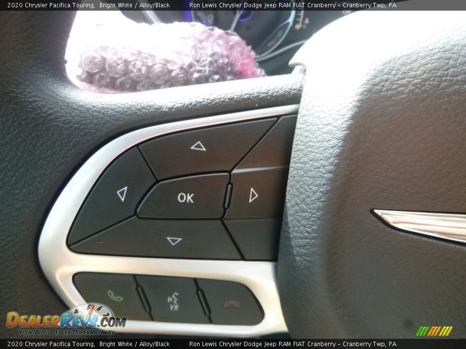 2020 Chrysler Pacifica Touring Steering Wheel Photo #20