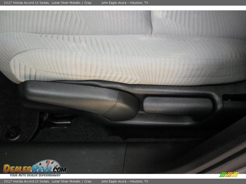 2017 Honda Accord LX Sedan Lunar Silver Metallic / Gray Photo #16