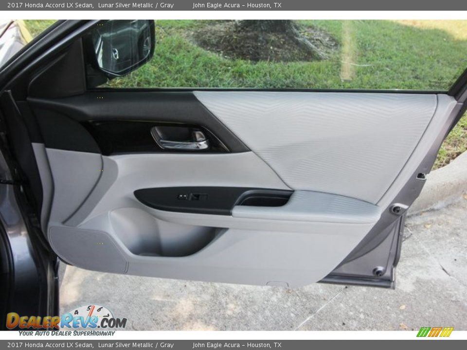 2017 Honda Accord LX Sedan Lunar Silver Metallic / Gray Photo #24