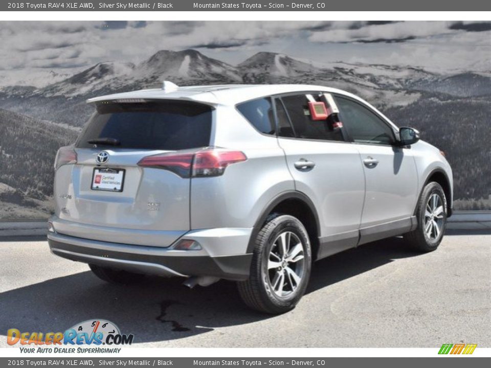 2018 Toyota RAV4 XLE AWD Silver Sky Metallic / Black Photo #3