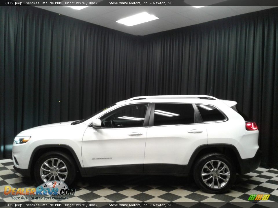 2019 Jeep Cherokee Latitude Plus Bright White / Black Photo #1