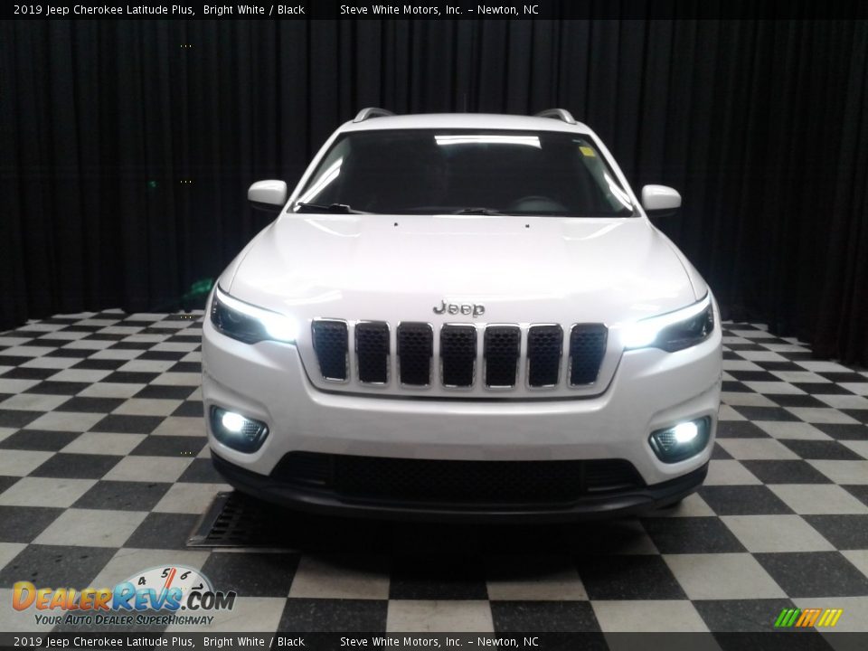 2019 Jeep Cherokee Latitude Plus Bright White / Black Photo #3