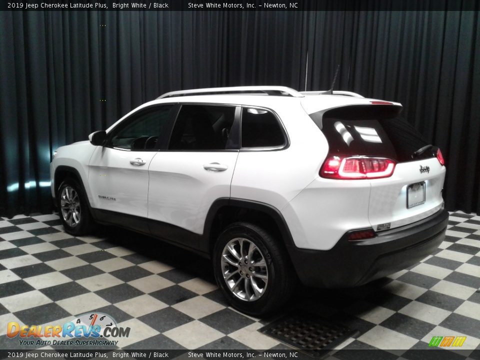 2019 Jeep Cherokee Latitude Plus Bright White / Black Photo #8