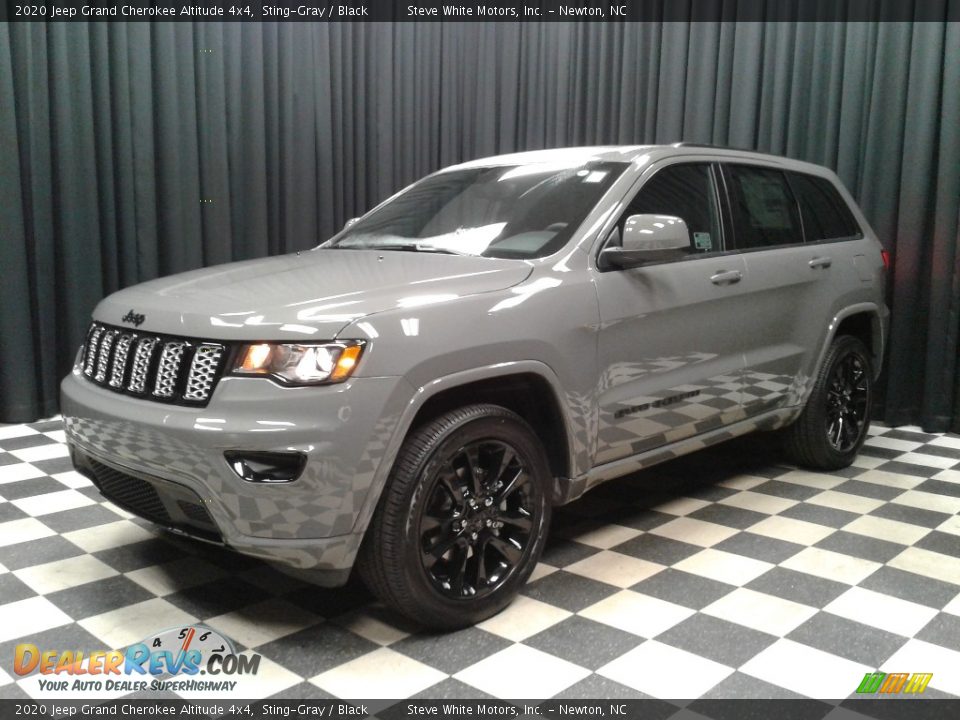 2020 Jeep Grand Cherokee Altitude 4x4 Sting-Gray / Black Photo #2