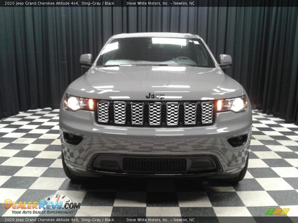 2020 Jeep Grand Cherokee Altitude 4x4 Sting-Gray / Black Photo #3