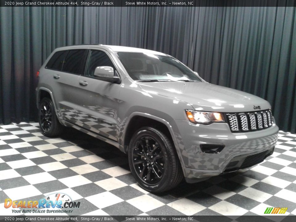 2020 Jeep Grand Cherokee Altitude 4x4 Sting-Gray / Black Photo #4