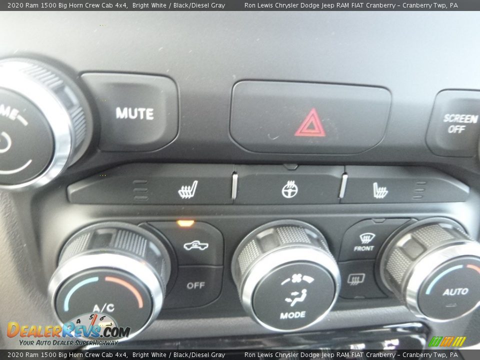 2020 Ram 1500 Big Horn Crew Cab 4x4 Bright White / Black/Diesel Gray Photo #18