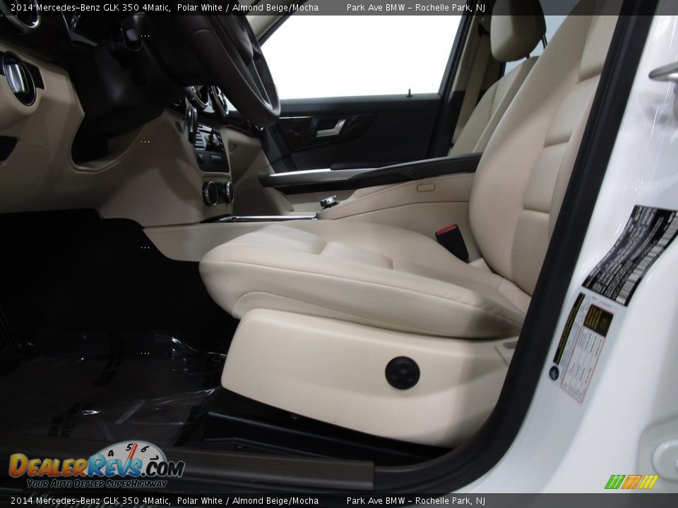 2014 Mercedes-Benz GLK 350 4Matic Polar White / Almond Beige/Mocha Photo #11