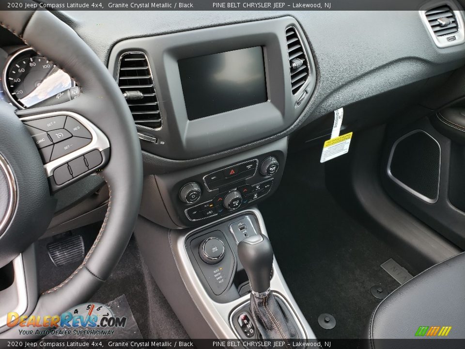 2020 Jeep Compass Latitude 4x4 Granite Crystal Metallic / Black Photo #10