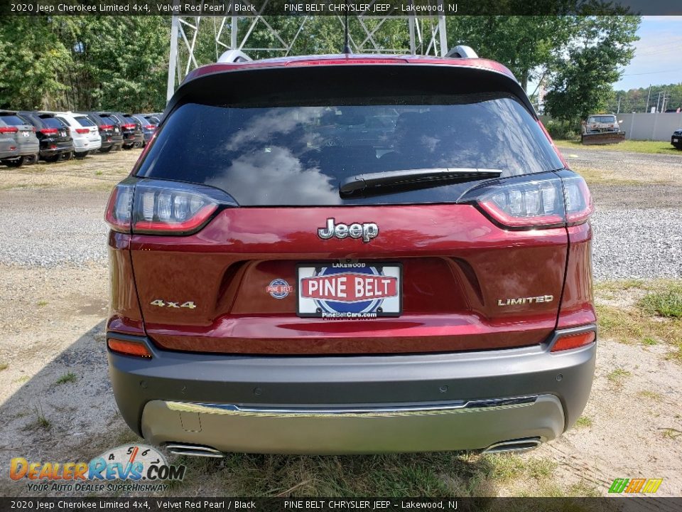 2020 Jeep Cherokee Limited 4x4 Velvet Red Pearl / Black Photo #5