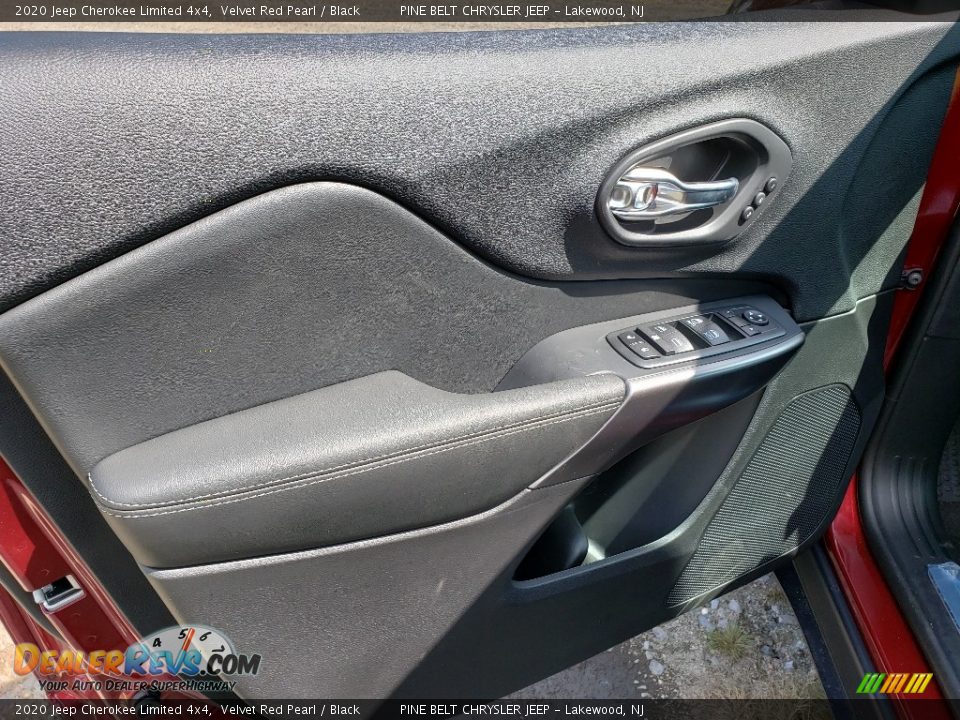 2020 Jeep Cherokee Limited 4x4 Velvet Red Pearl / Black Photo #8