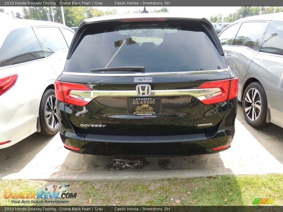 2019 Honda Odyssey Touring Crystal Black Pearl / Gray Photo #5