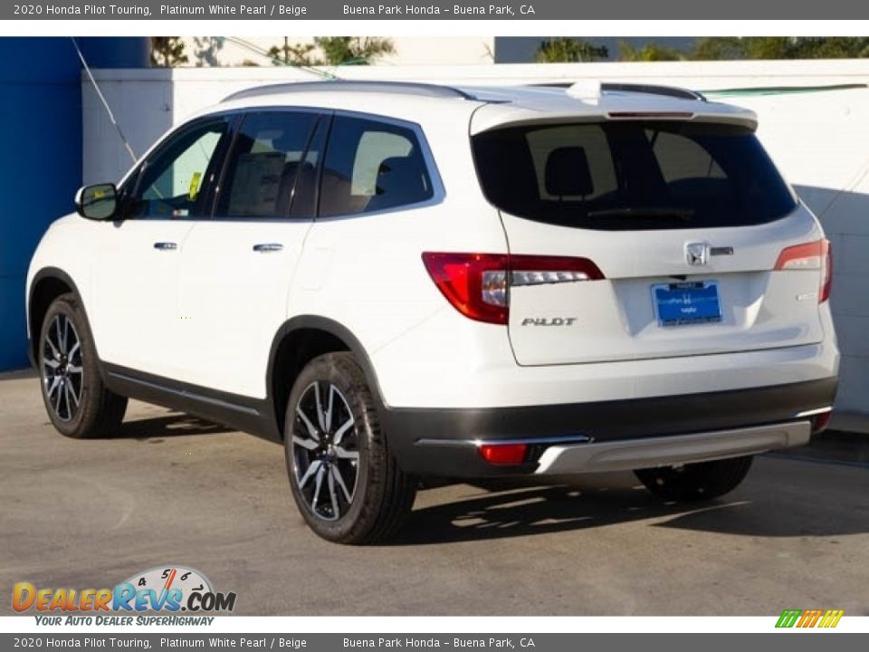 2020 Honda Pilot Touring Platinum White Pearl / Beige Photo #2