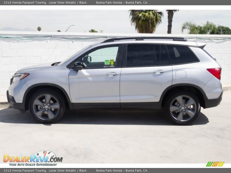 2019 Honda Passport Touring Lunar Silver Metallic / Black Photo #4