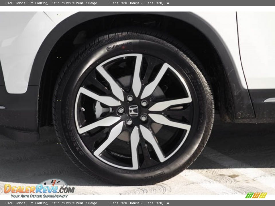 2020 Honda Pilot Touring Platinum White Pearl / Beige Photo #12