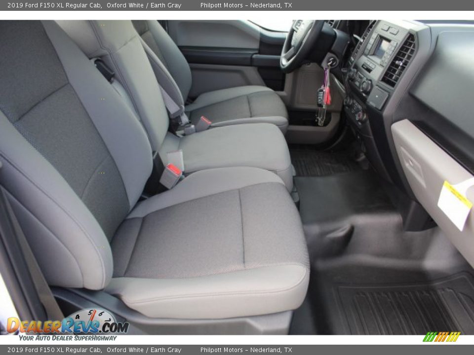 2019 Ford F150 XL Regular Cab Oxford White / Earth Gray Photo #22