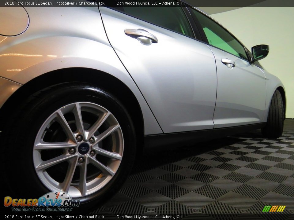 2018 Ford Focus SE Sedan Ingot Silver / Charcoal Black Photo #15