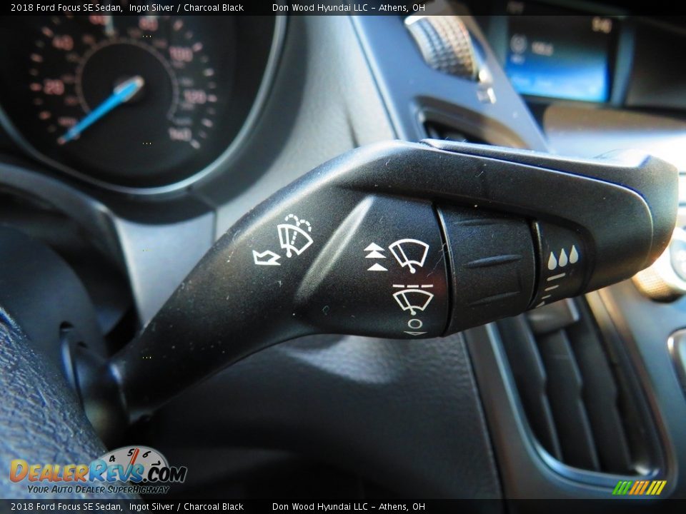 2018 Ford Focus SE Sedan Ingot Silver / Charcoal Black Photo #33