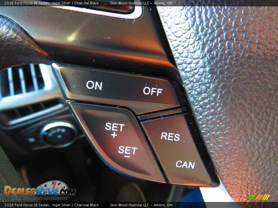 2018 Ford Focus SE Sedan Ingot Silver / Charcoal Black Photo #35