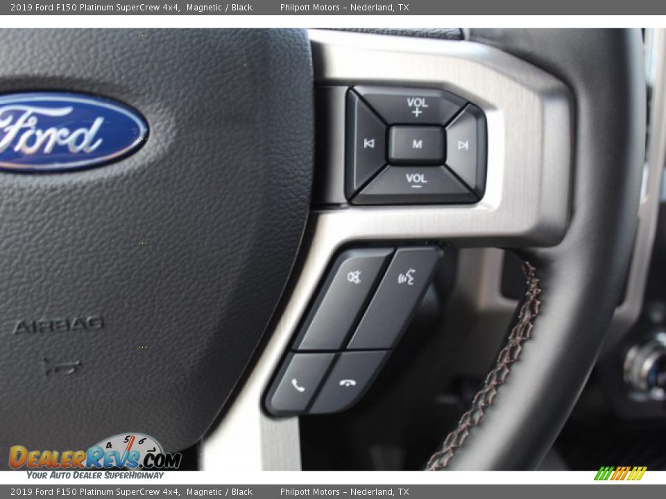 2019 Ford F150 Platinum SuperCrew 4x4 Steering Wheel Photo #15