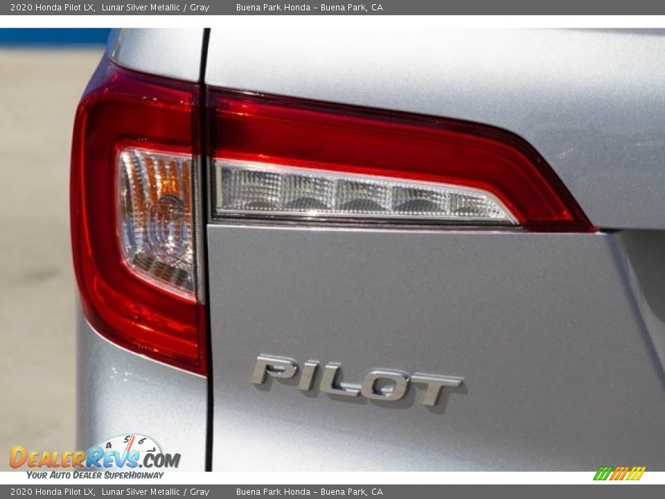 2020 Honda Pilot LX Lunar Silver Metallic / Gray Photo #6