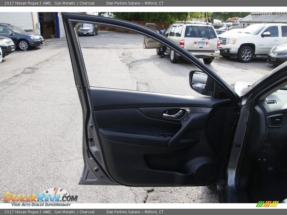 2017 Nissan Rogue S AWD Gun Metallic / Charcoal Photo #9