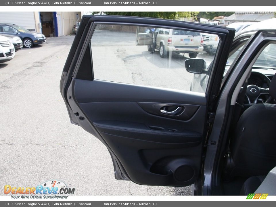 2017 Nissan Rogue S AWD Gun Metallic / Charcoal Photo #11