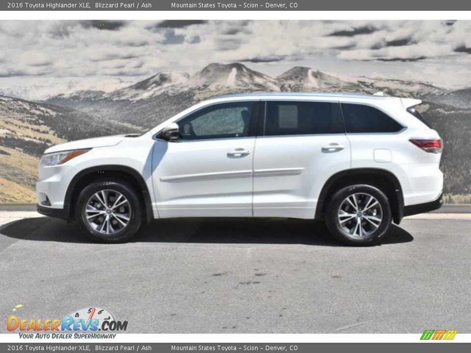 2016 Toyota Highlander XLE Blizzard Pearl / Ash Photo #6