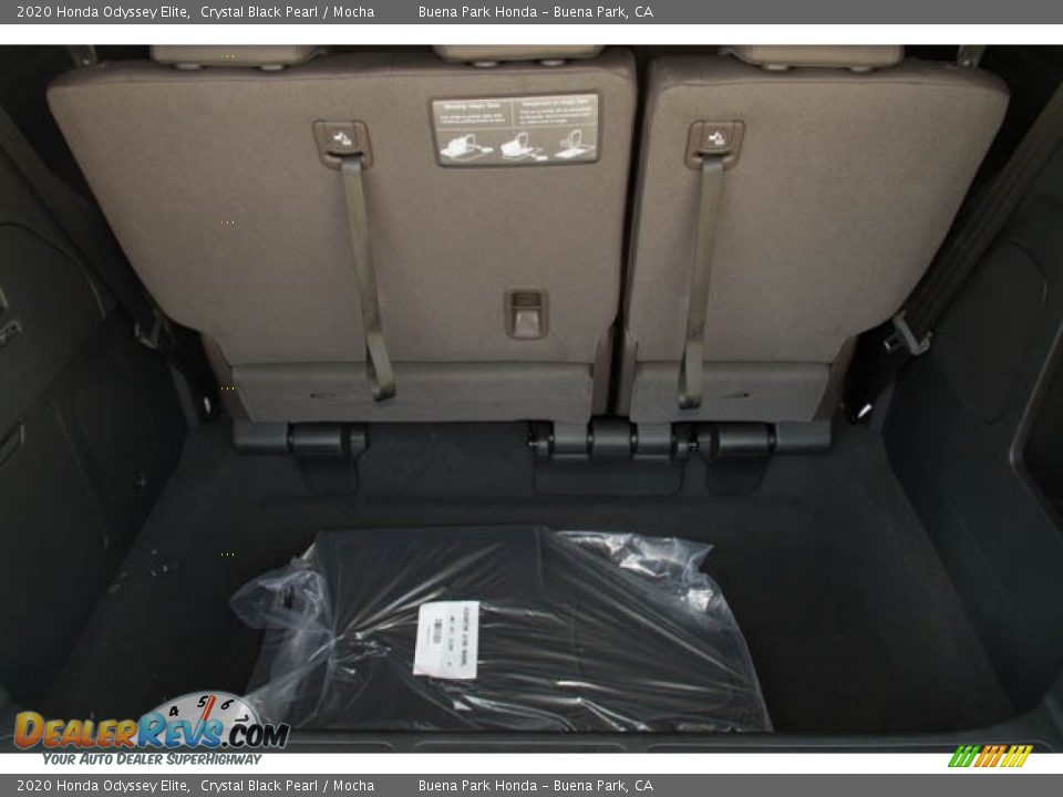 2020 Honda Odyssey Elite Crystal Black Pearl / Mocha Photo #18