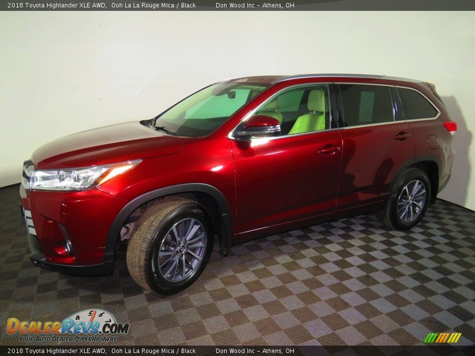 2018 Toyota Highlander XLE AWD Ooh La La Rouge Mica / Black Photo #8