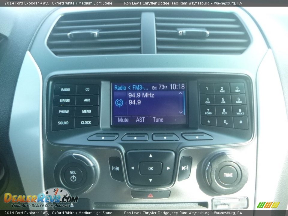 2014 Ford Explorer 4WD Oxford White / Medium Light Stone Photo #17