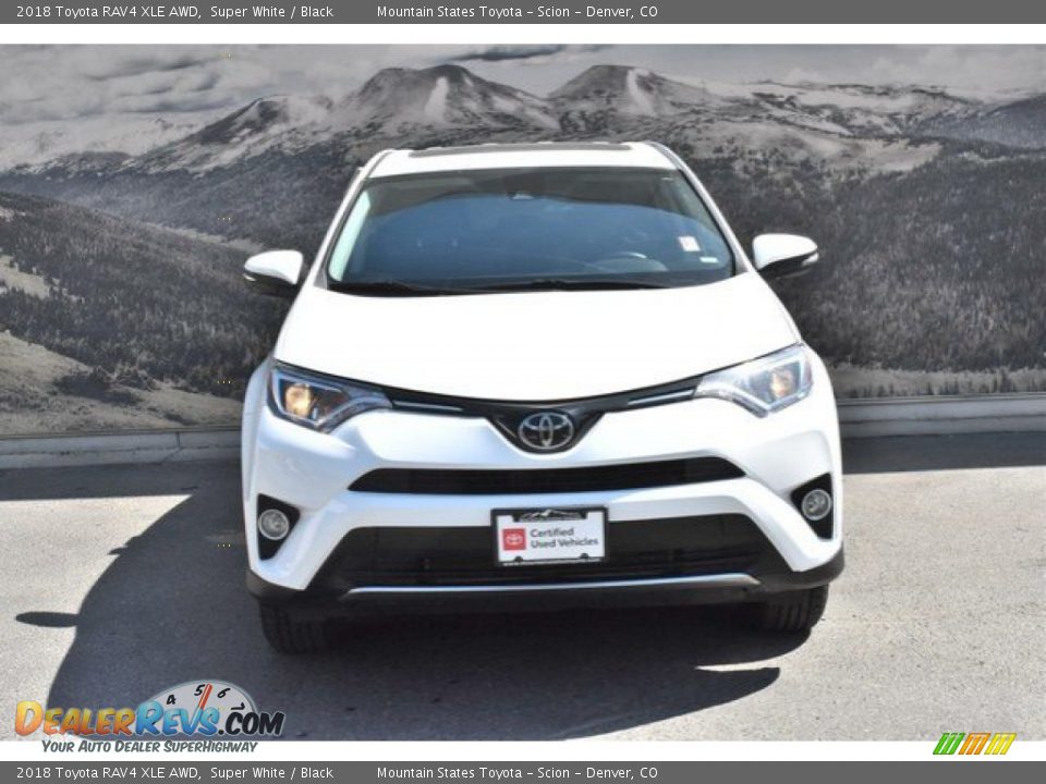 2018 Toyota RAV4 XLE AWD Super White / Black Photo #4
