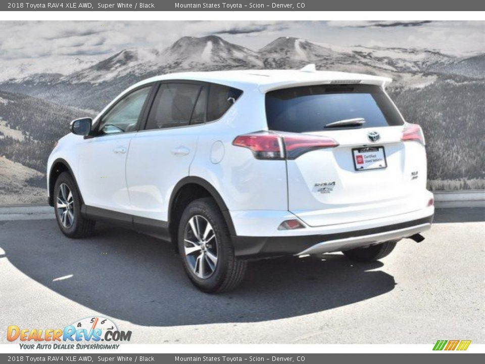 2018 Toyota RAV4 XLE AWD Super White / Black Photo #7