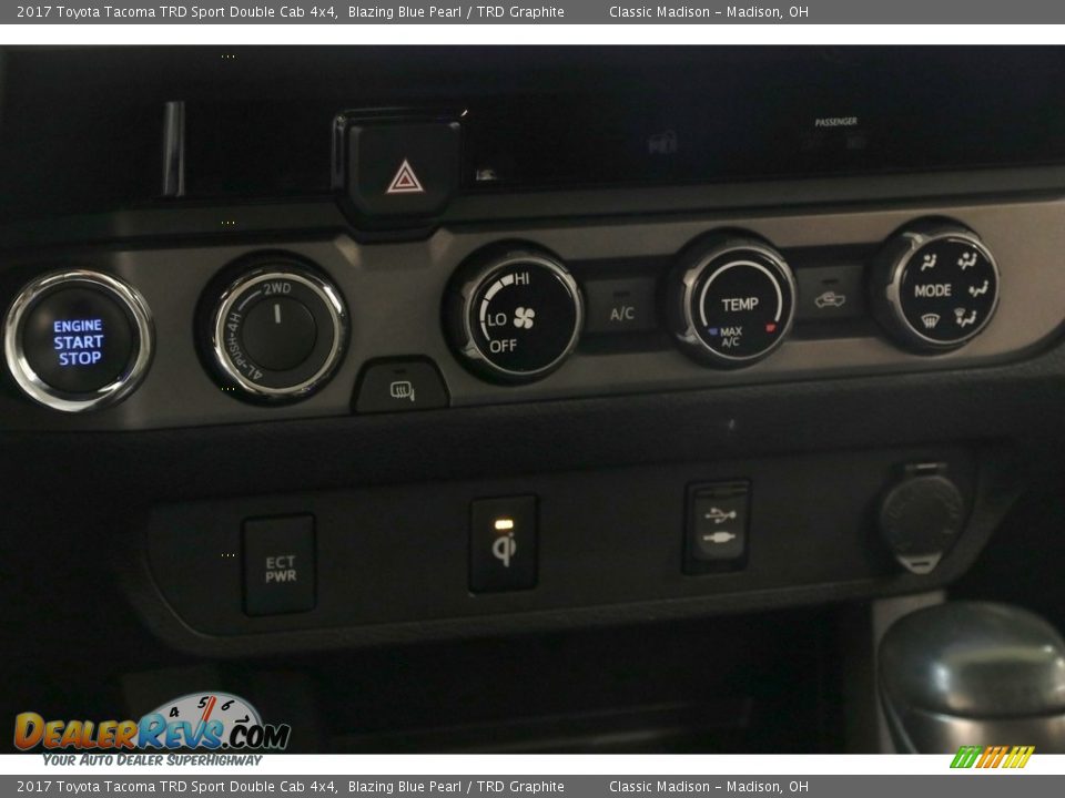2017 Toyota Tacoma TRD Sport Double Cab 4x4 Blazing Blue Pearl / TRD Graphite Photo #15