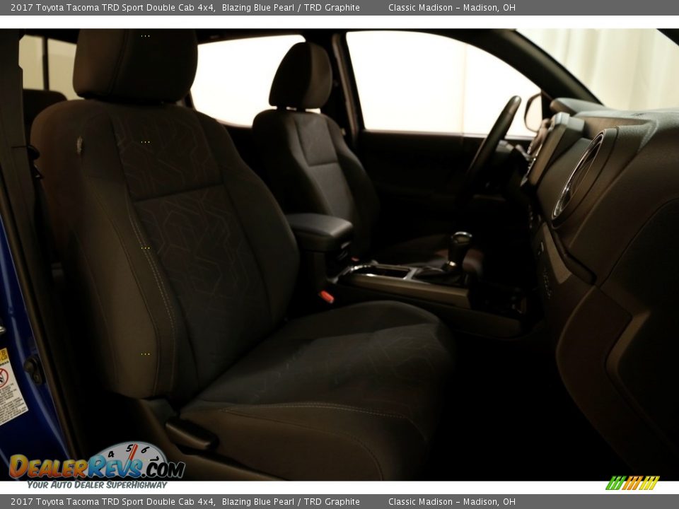 2017 Toyota Tacoma TRD Sport Double Cab 4x4 Blazing Blue Pearl / TRD Graphite Photo #17
