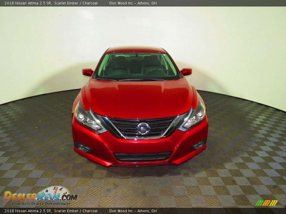 2018 Nissan Altima 2.5 SR Scarlet Ember / Charcoal Photo #4