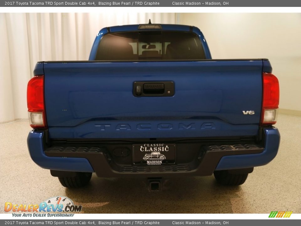 2017 Toyota Tacoma TRD Sport Double Cab 4x4 Blazing Blue Pearl / TRD Graphite Photo #20