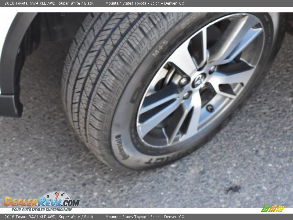 2018 Toyota RAV4 XLE AWD Super White / Black Photo #29