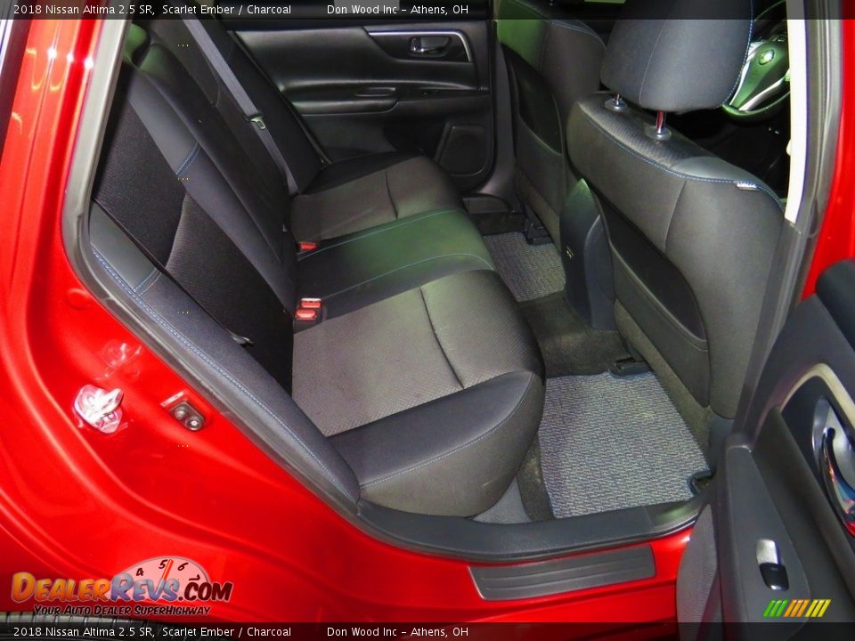 2018 Nissan Altima 2.5 SR Scarlet Ember / Charcoal Photo #23