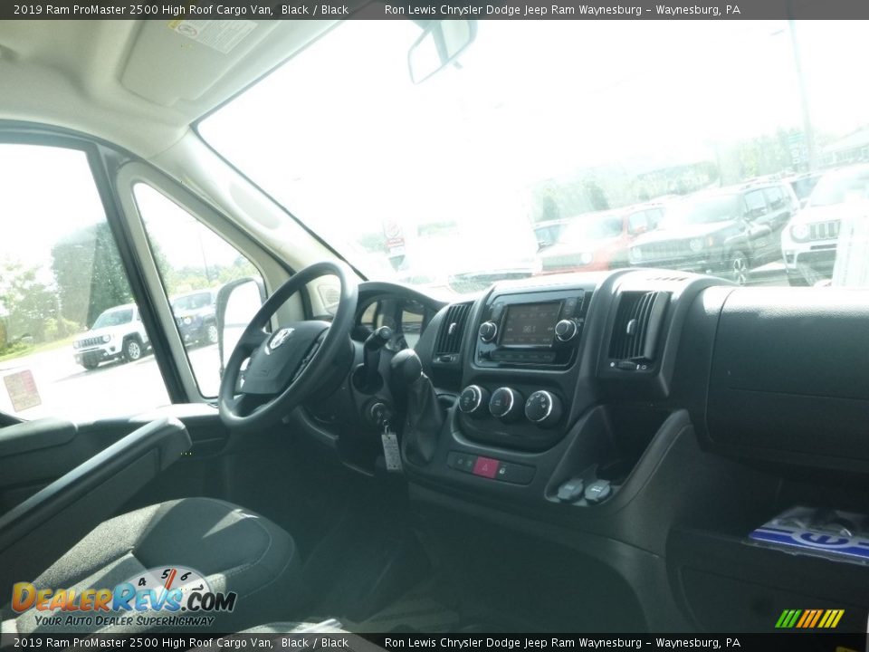 2019 Ram ProMaster 2500 High Roof Cargo Van Black / Black Photo #10