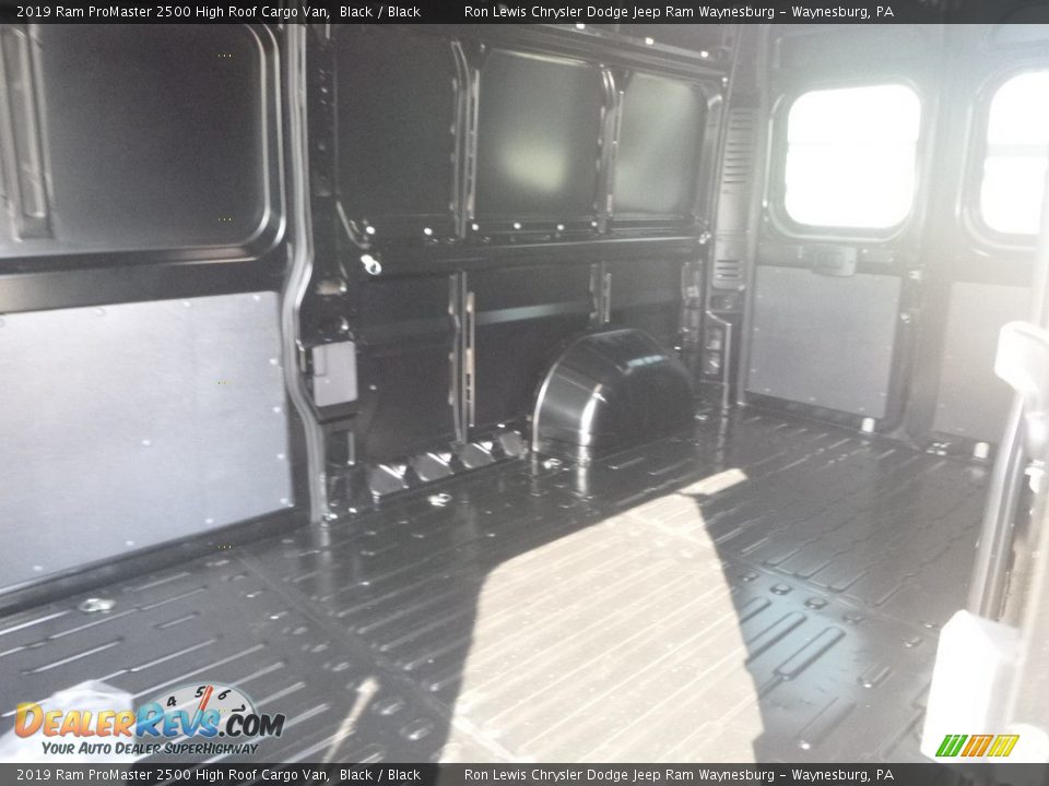 2019 Ram ProMaster 2500 High Roof Cargo Van Black / Black Photo #12