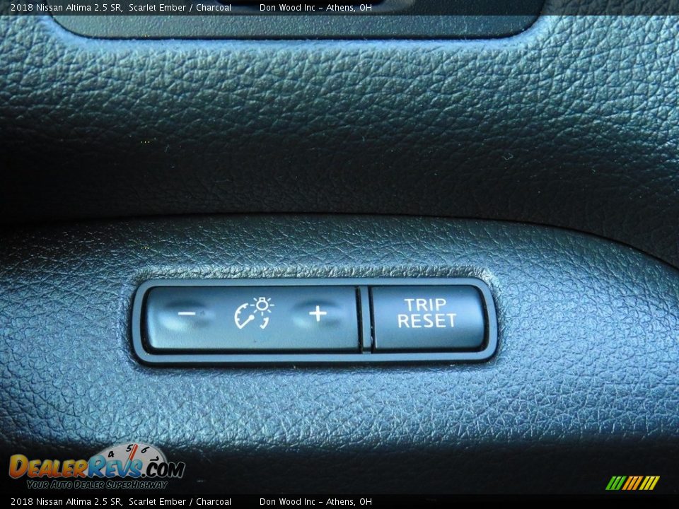 2018 Nissan Altima 2.5 SR Scarlet Ember / Charcoal Photo #33