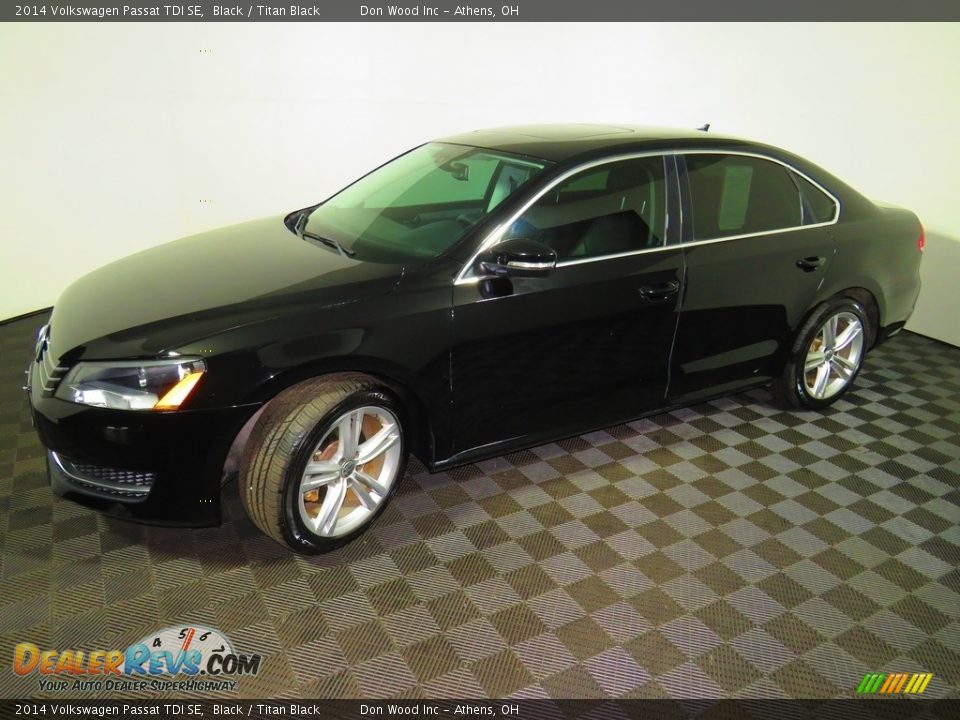 2014 Volkswagen Passat TDI SE Black / Titan Black Photo #9