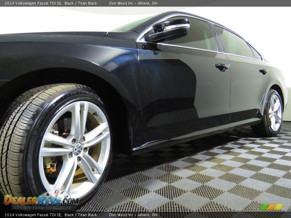 2014 Volkswagen Passat TDI SE Black / Titan Black Photo #10