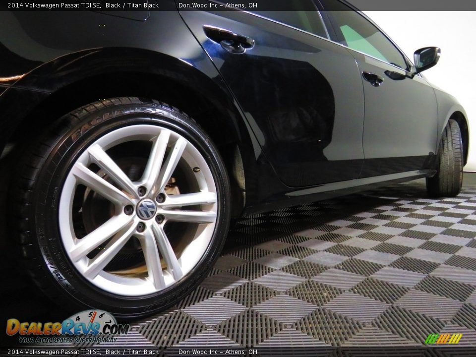 2014 Volkswagen Passat TDI SE Black / Titan Black Photo #17