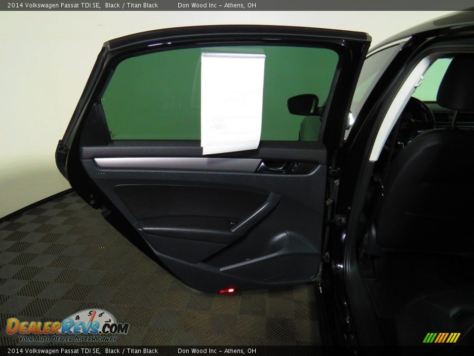2014 Volkswagen Passat TDI SE Black / Titan Black Photo #22
