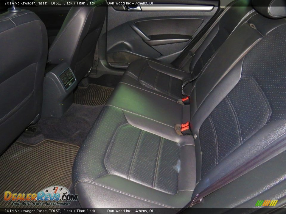 2014 Volkswagen Passat TDI SE Black / Titan Black Photo #23